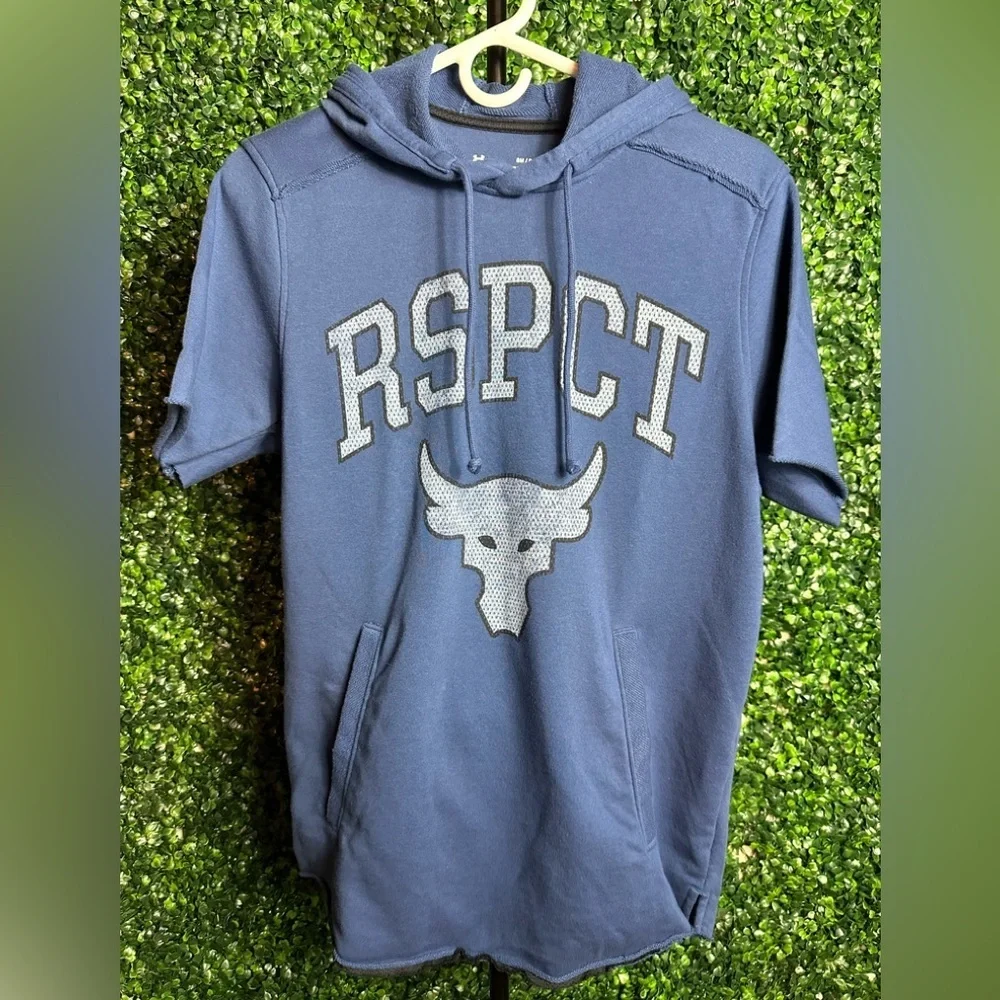 Under Armour Project Rock RSPCT Men’s Small Short Sleeve Blue Hoodie
